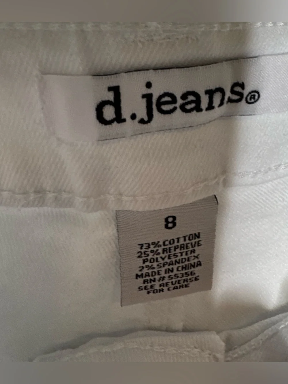 d. jeans White High Waist Capri Recycled Twill size 8 stretch cotton blend comfy